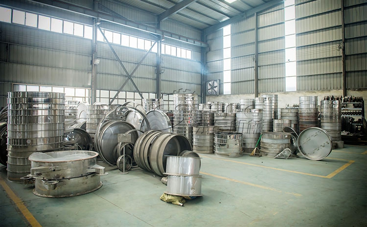 河南永晟机械精细振动筛配件中心一角 振动筛配件