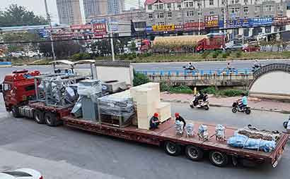 吨袋拆包机-真空上料机-料仓-混合机-广州方向发货