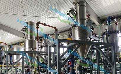 安徽某生物化学客户现场---反应釜投料真空上料机